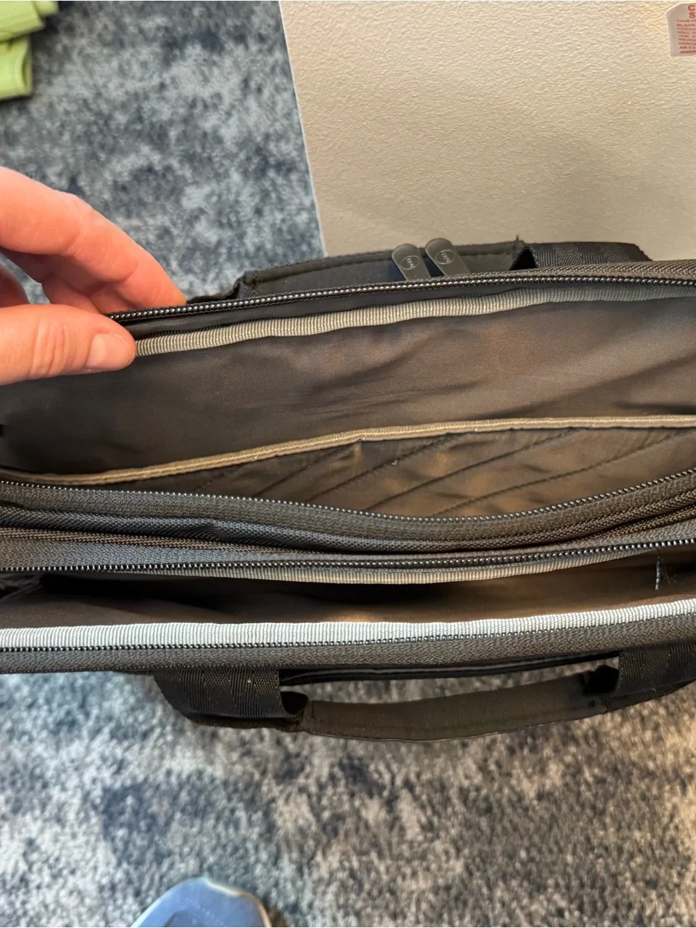 Dell Black Laptop Briefcase with Front Pocket and Dual Zippers (Reworded)